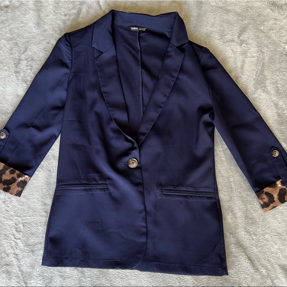SHEIN Navy Blue Cheetah Print Sleeve Blazer 🐆